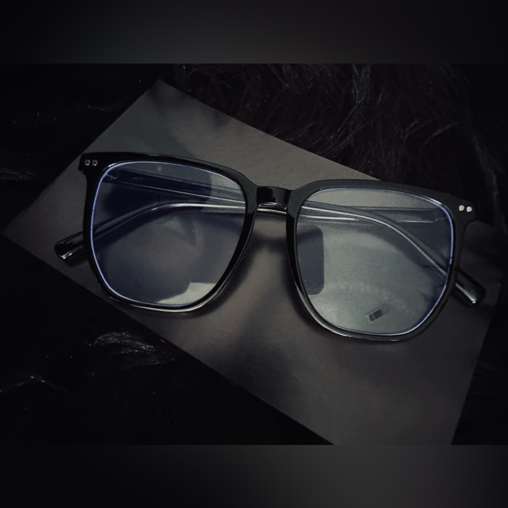 WOMENS EYEGLASSES